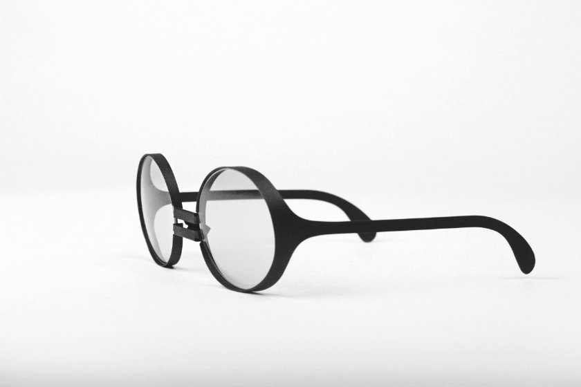 Brillen Gestell OTTO aus einem Stahlblechteil gefertigt